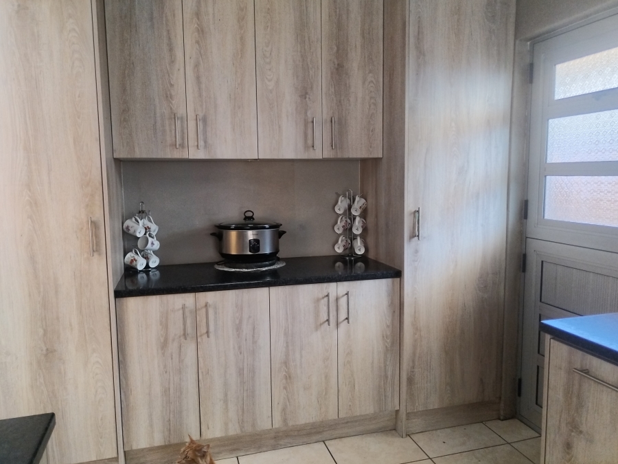 3 Bedroom Property for Sale in Bell Glen Western Cape